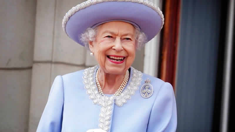 Kraliçe, sağlık durumu nedeniyle Şükran Günü ayinine katılamadı