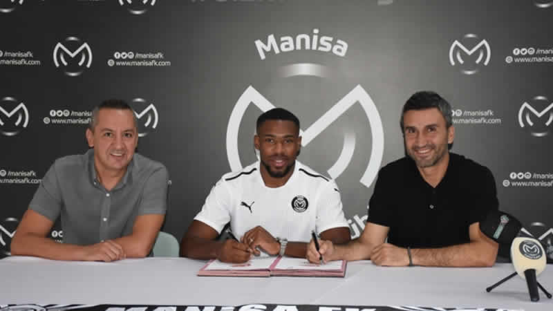 Manisa Futbol Kulübü’nün oyuncularına İngiltere’den teklif var