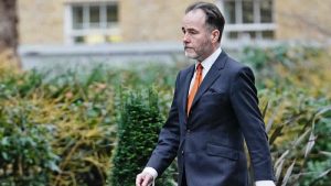 Boris Johnson’ın yardımcısı sarhoşken taciz iddiaları nedeniyle istifa etti