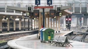 İngiltere’de demiryolu işçileri Ağustos’ta iki gün daha grev yapacak