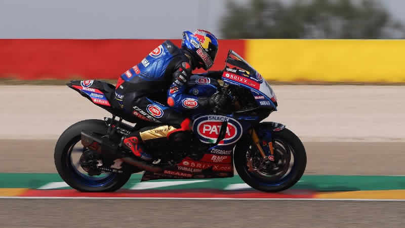 Toprak Razgatlıoğlu İngiltere’de tarihe geçti