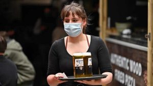 İngiltere Hizmet Sektöründe İşten Çıkarmalar Rekor Seviyede!