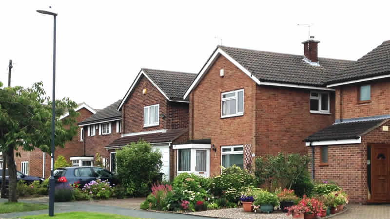 İngiltere’de kira ödemekte zorlanan gençlerin sayısı artıyor