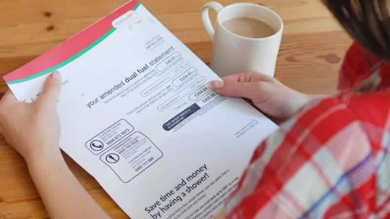 İngiltere’de enerji faturalarının yılda 3 bin 549 sterline ulaşacağı duyuruldu