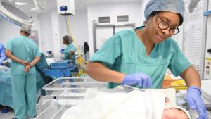 İngiltere’deki doğum ünitelerinin çoğu güvenlik standartlarını karşılamıyor