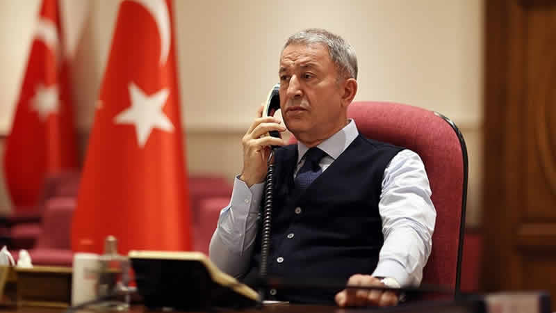 Hulusi Akar, İngiltere Savunma Bakanı Wallace’ı kutladı
