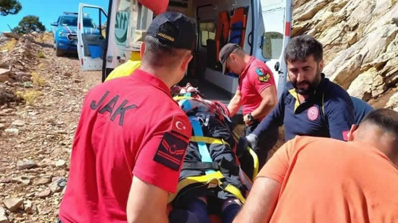 Fethiye’de kayalıklara düşen İngiliz yamaç paraşütçüsü hayatını kaybetti