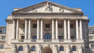 İngiltere Merkez Bankası devlet tahvil satışlarını erteleme yolunda