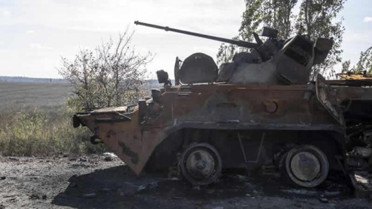 İngiltere: Rusya’nın Ukrayna’daki savaşı için silahları tükeniyor