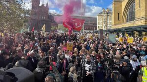 İngiltere’de hayat pahalılığı protesto edildi