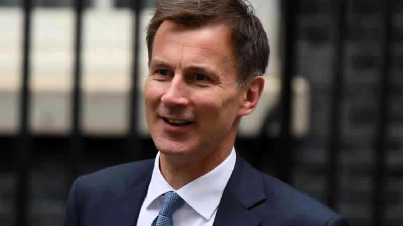 İngiltere’de krize neden olan vergi planı rafa kaldırılıyor