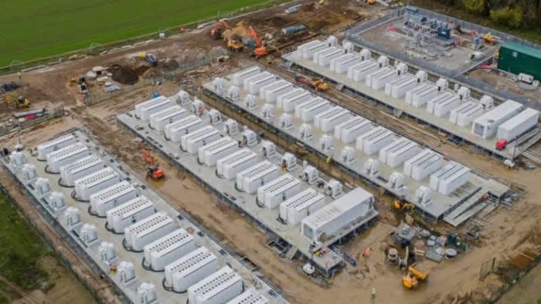 İngiltere’de Avrupa’nın en büyük batarya enerji depolama tesisi devreye girdi