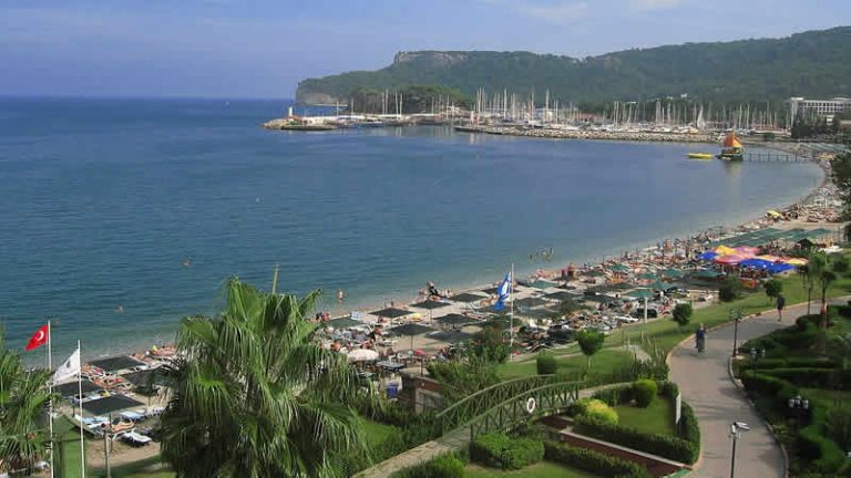 Kemer, 75 bin İngiliz turisti ağırladı