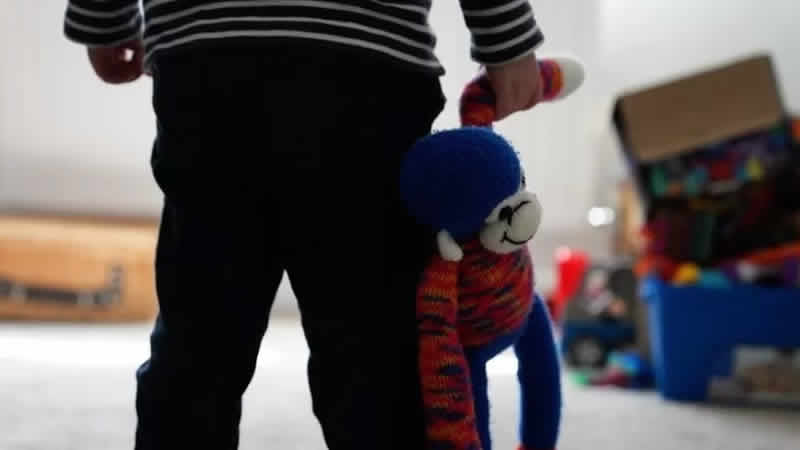 Çocuklar için sosyal hizmet ajansı harcamalarında keskin artış