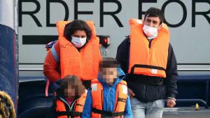 Birleşik Krallık’a gelen 39 kimsesiz Arnavut çocuk göçmen kayıp