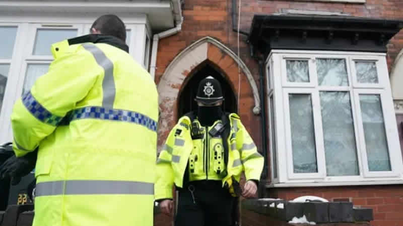 Birmingham’da bir bahçede çocuk cesedi bulundu