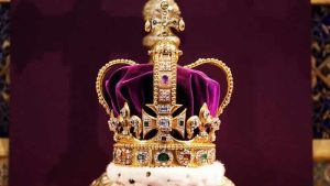 Buckingham Sarayı’ndan gizli “taç” operasyonu