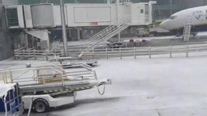 İngiltere’de bazı bölgeler kar yağışı ve aşırı soğuklara teslim oldu