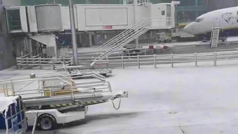 İngiltere’de bazı bölgeler kar yağışı ve aşırı soğuklara teslim oldu