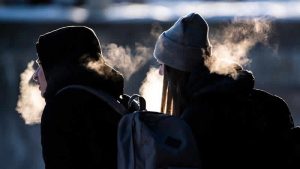 İngiltere’de ısınma tavsiyesi: “Yatak odanızın pencerelerini geceleri kapalı tutun”