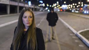 İngiltere’de yeni sokak tacizi yasası