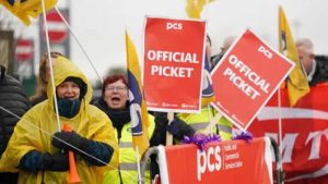 İngiltere’de 100 bin kamu işçisi greve gidiyor