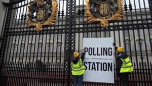 Londra’da cumhuriyetçi protestoculardan monarşi karşıtı eylem