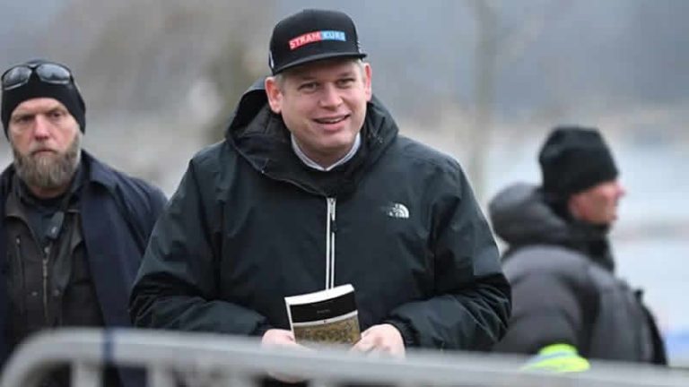 İsveç’te Kur’an-ı Kerim yakılmasına İslam ülkeleri tepki gösterdi