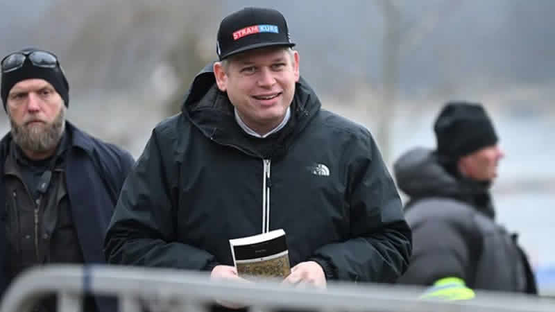 İsveç’te Kur’an-ı Kerim yakılmasına İslam ülkeleri tepki gösterdi