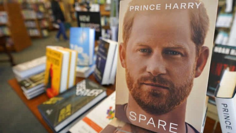 Prens Harry’nin kitabı İngiltere tarihine geçti