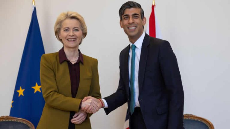 AB ile İngiltere, Kuzey İrlanda protokolünü görüşecek