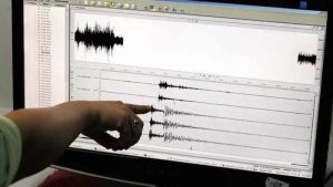 Çin-Tacikistan sınırında 7,2 büyüklüğünde deprem