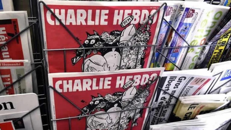 Fransız Charlie Hebdo dergisi Türkiye’deki depremle alay etti