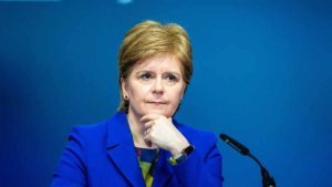 İskoçya Başbakanı Sturgeon görevi bırakıyor