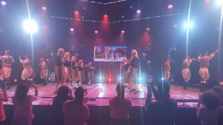 Londra Dr. Fazıl Küçük Türk Okulu “Move It” etkinliklerinde sahne aldı