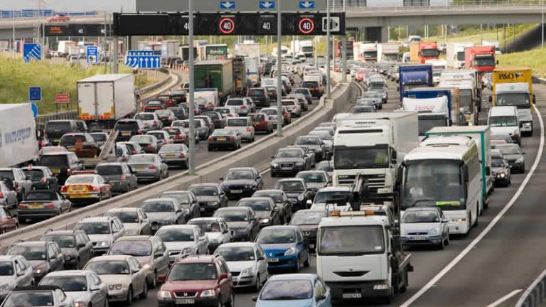Trafikte en çok zaman kaybettiren şehir Londra