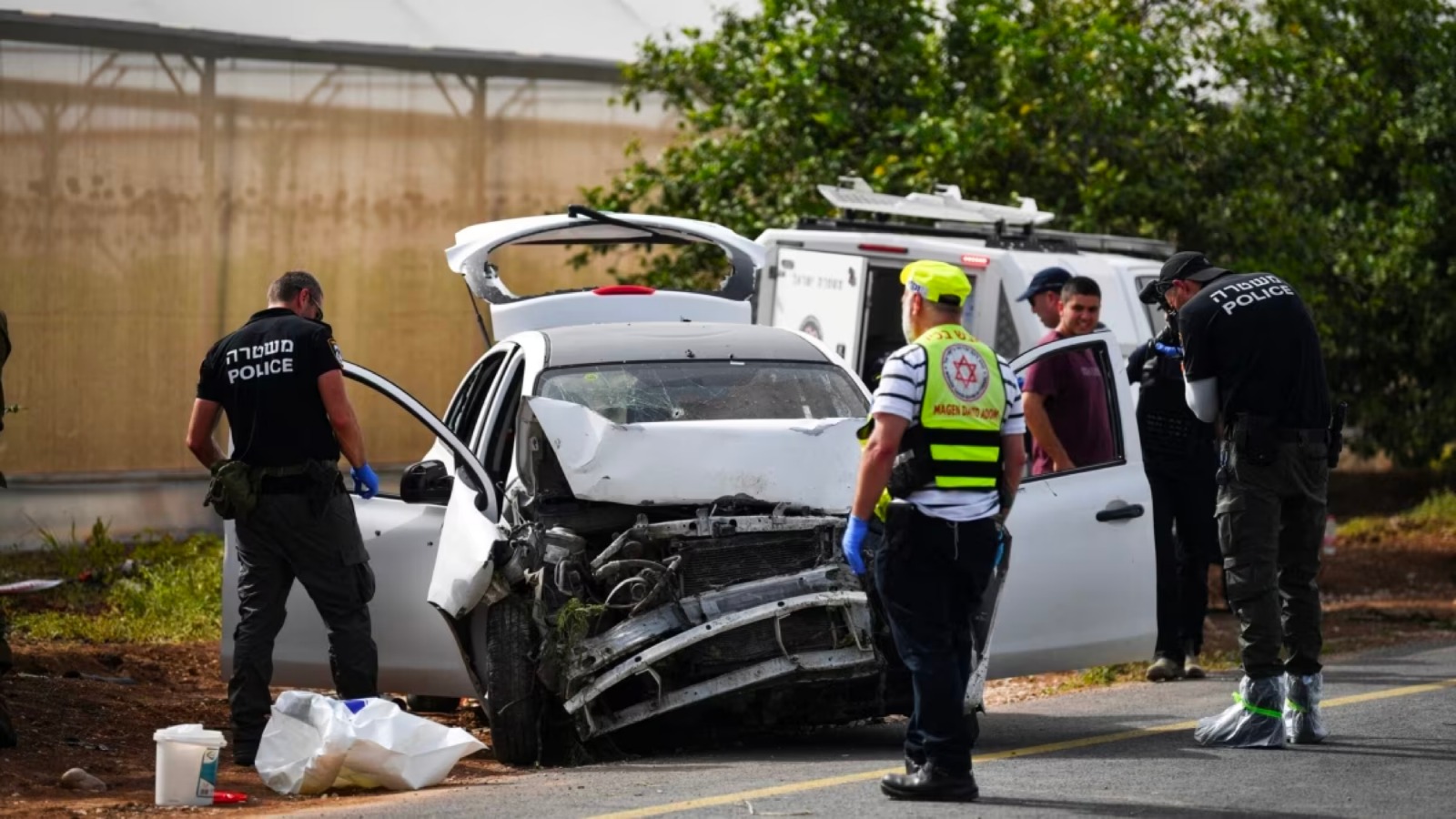 İngiliz kız kardeşler Batı Şeria’da vurularak öldürüldü