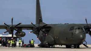 Almanya, İngiltere’yi ‘Sudan’dan tahliyeleri geciktirmekle’ suçladı