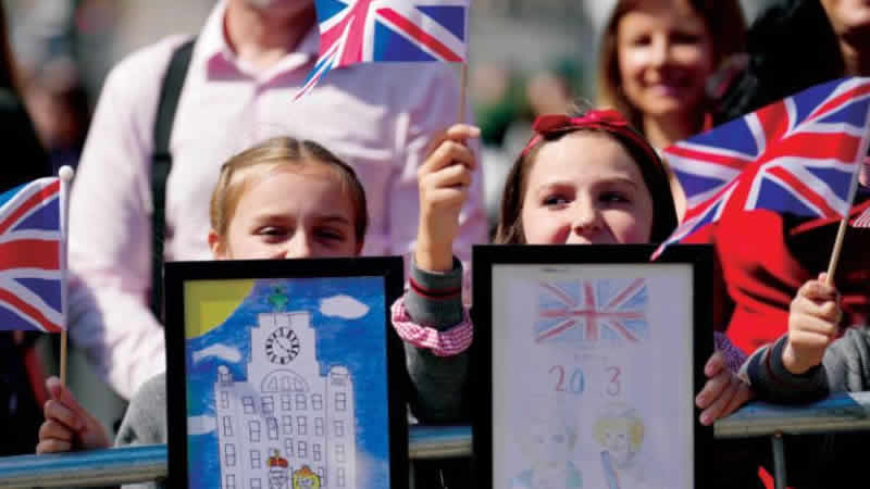 İngiltere’de Yoksulluk Komisyonu’ndan Tarihi Çağrı: İki Çocuk Yardımı Sınırı Kalkmalı