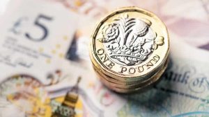 İngiltere’de bütçe açığı beklentilerin üzerine çıktı