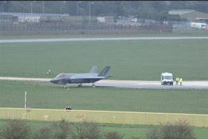 F35 İngiltere’de pistten çıktı