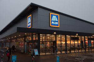 Aldi İngiltere’nin en ucuz süpermarket zinciri seçildi
