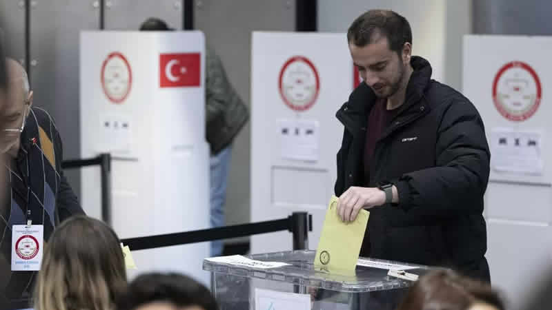 İngiltere’de 2. tur için oylar 20-24 Mayıs arasında kullanılacak