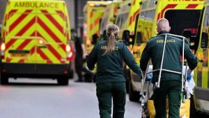 İngiltere’de 7 milyon hasta sıra bekliyor