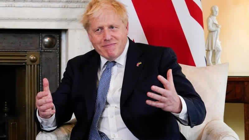 Sarhoş şoförün üzerinden “Boris Johnson ehliyeti” çıktı