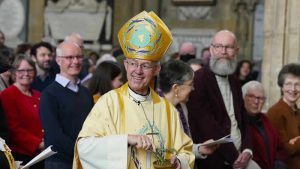 Yasa dışı göçle mücadele yasa tasarısına İngiltere Kilisesi ruhani liderinden tepki