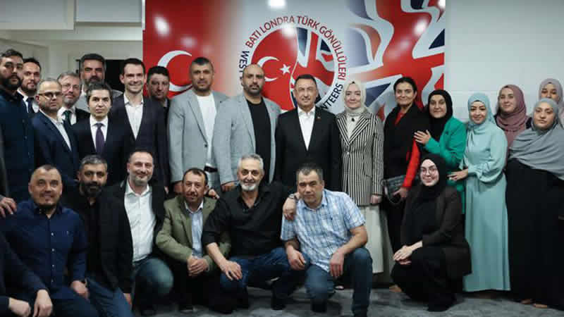 Fuat Oktay, Batı Londra Türk Gönüllüleri Derneği’ni ziyaret etti