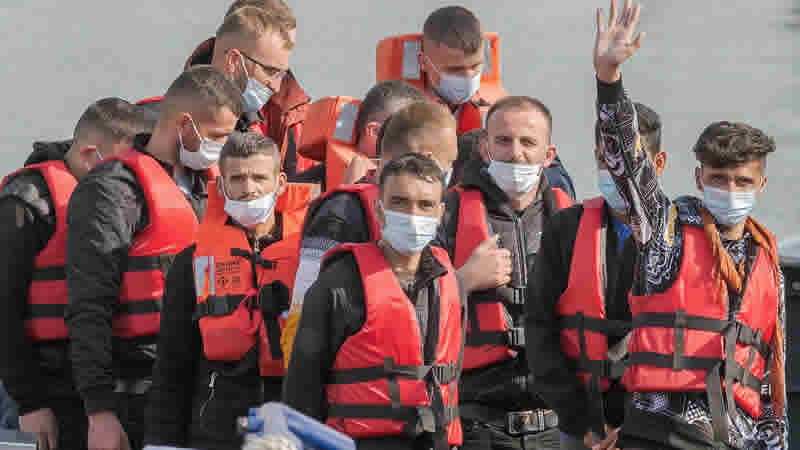 BM’den İngiltere’nin göç yasasına tepki