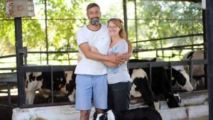 İngiltere’de yöneticiydi, Türkiye’de hayvancılık yapmaya başladı