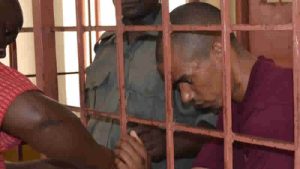 Kenya, bomba yapım malzemeleriyle yakalanan İngiltere vatandaşını iade edecek